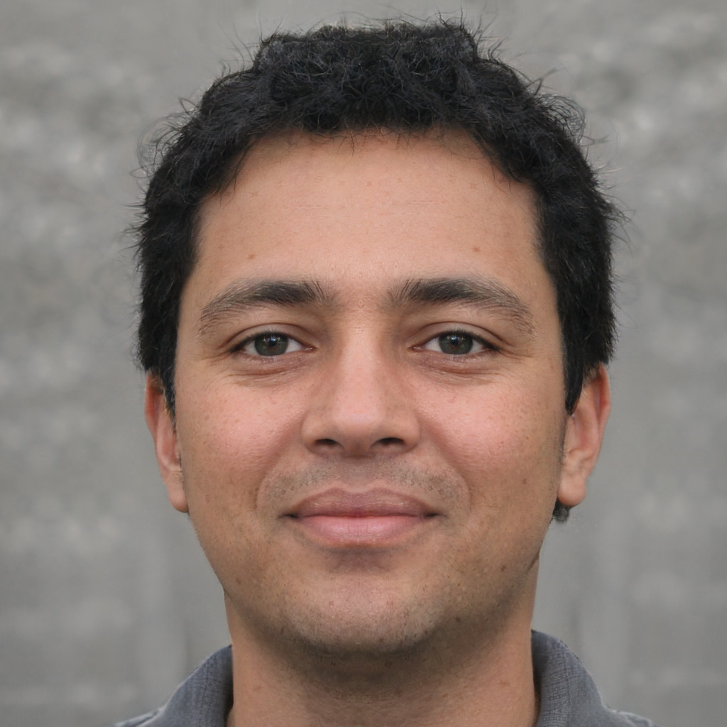 The author of the site lottomcw.com is Farhan Rahman.
